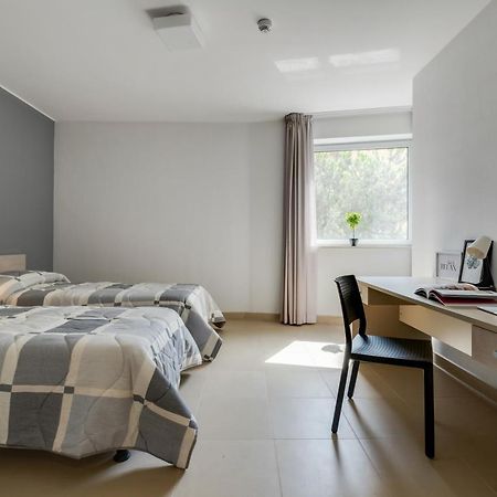 Camplus Mazzini Aparthotel Bologna Luaran gambar