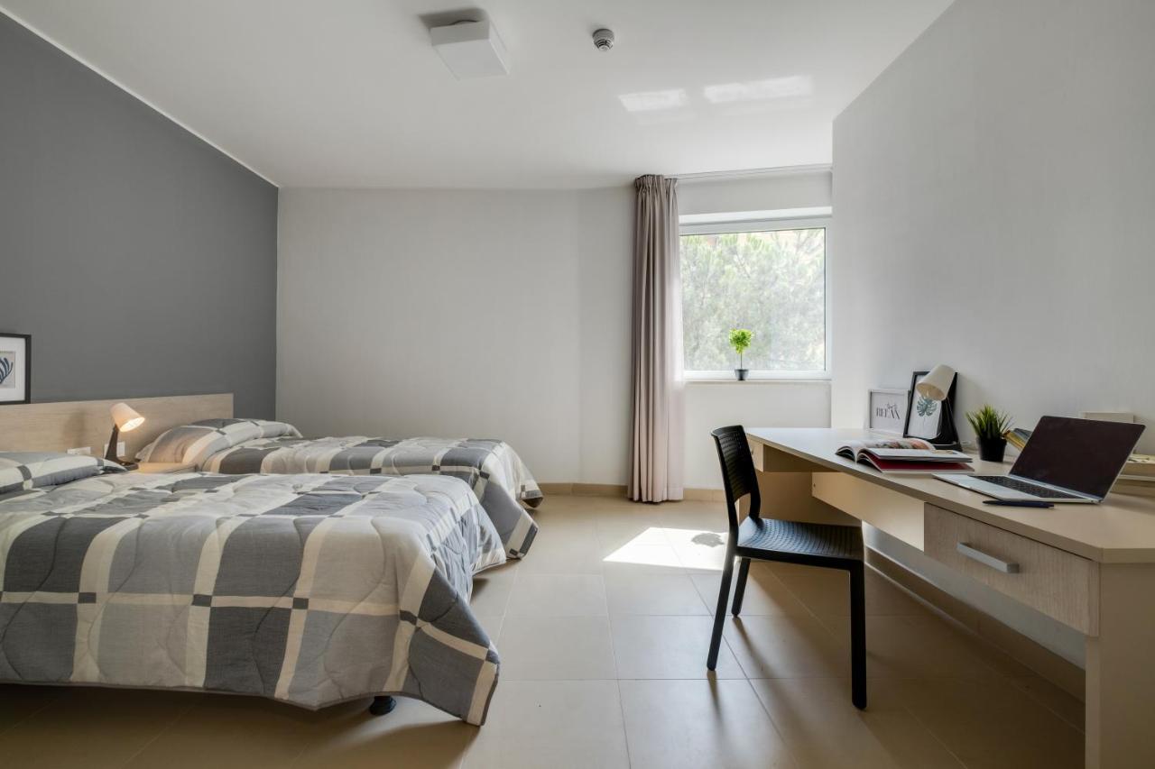 Camplus Mazzini Aparthotel Bologna Luaran gambar